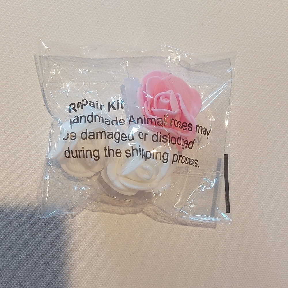 Unicorn Made Of Roses - Picture 6 of 7